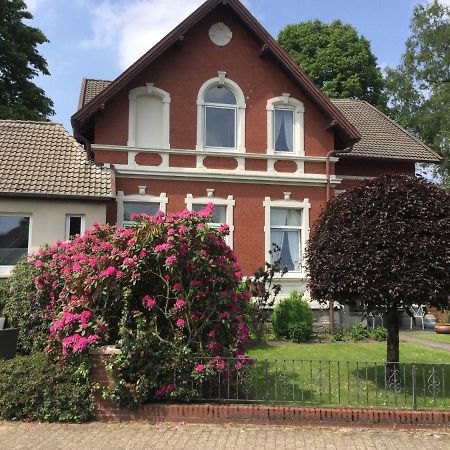 Ferienhaus Us Luett Hus Und Das Zimmer Linde Im Haupthaus Oldenbourg Extérieur photo