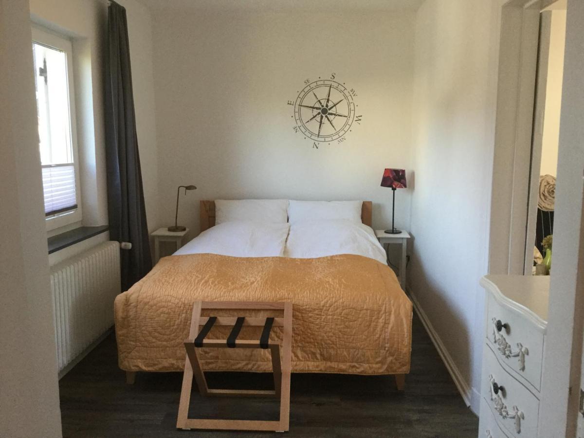 Ferienhaus Us Luett Hus Und Das Zimmer Linde Im Haupthaus Oldenbourg Extérieur photo