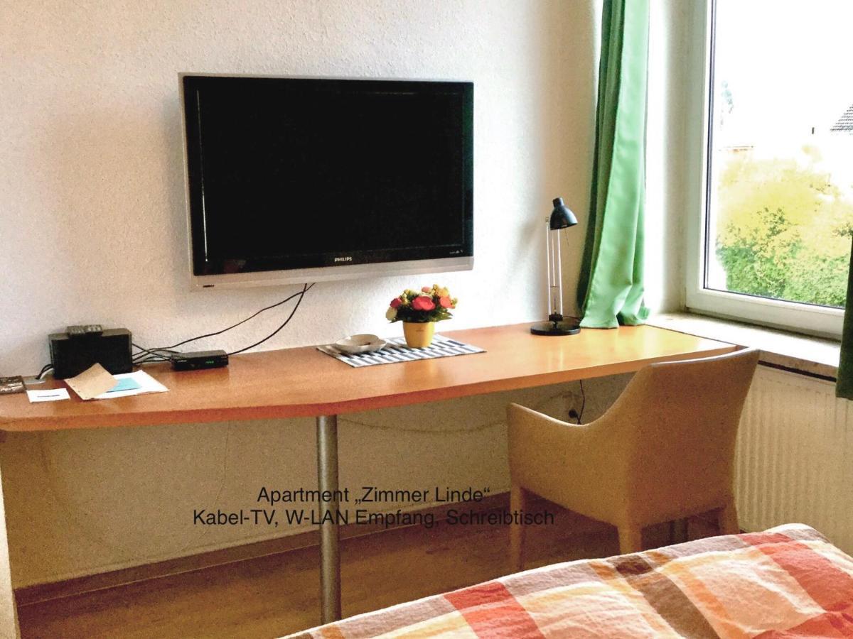 Ferienhaus Us Luett Hus Und Das Zimmer Linde Im Haupthaus Oldenbourg Extérieur photo