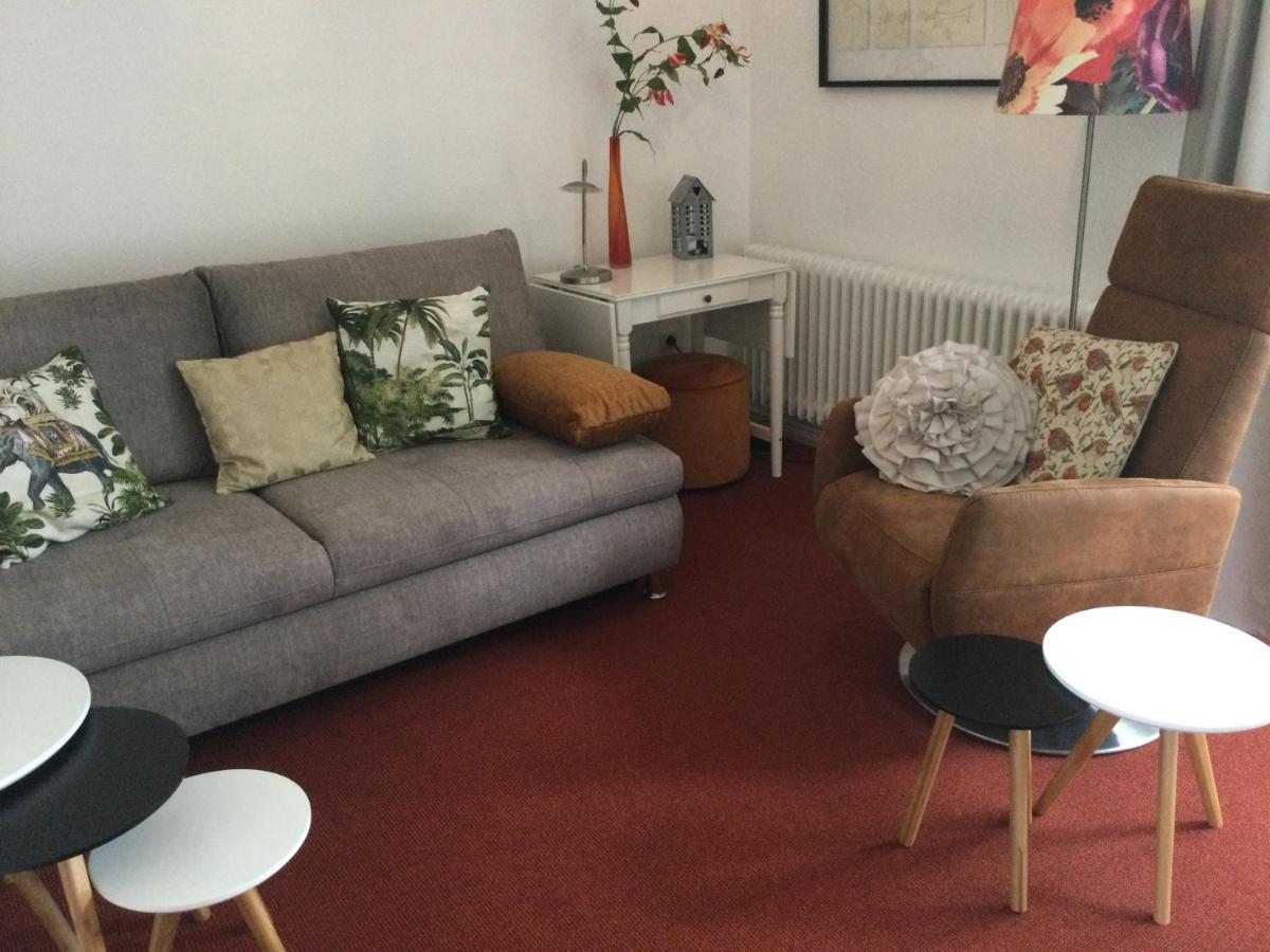 Ferienhaus Us Luett Hus Und Das Zimmer Linde Im Haupthaus Oldenbourg Extérieur photo